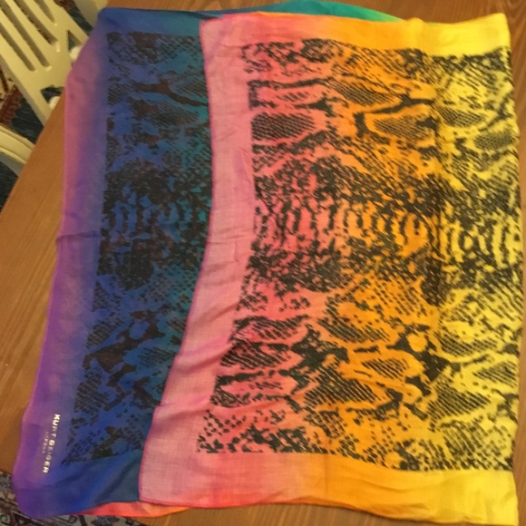 Kurt Geiger Scarf - Picture 4 of 7